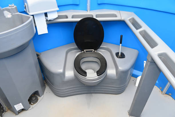 Best Portable toilet rental cost  in Niagara, WI